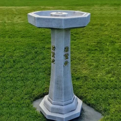 Classic Japanese Design Stone Garden Bird Bath