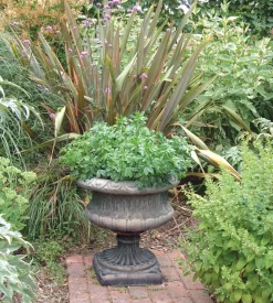 Derbyshire Vase Stone Garden Planter