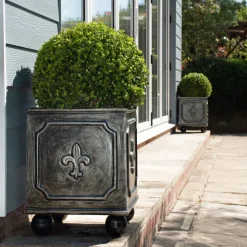 Fleur-De-Lis Metal Garden Planter
