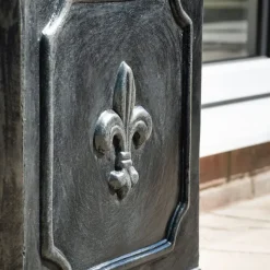 Fleur-De-Lis Metal Garden Planter