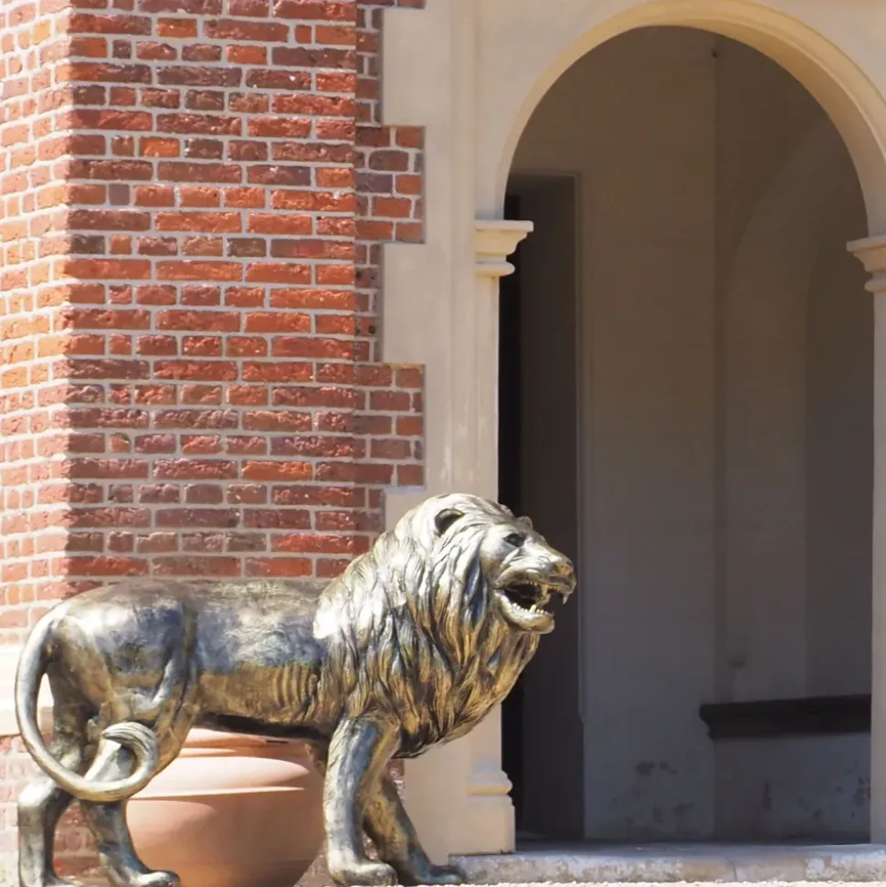 Grand Lions Bronze Metal Garden Statues