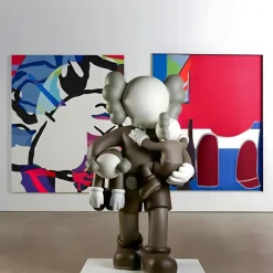 Lucify Go 200cm Brown Resin Indoor Sculpture