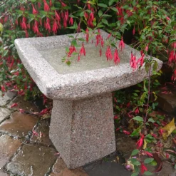 Quadrate Natural Granite Stone Garden Birdbath